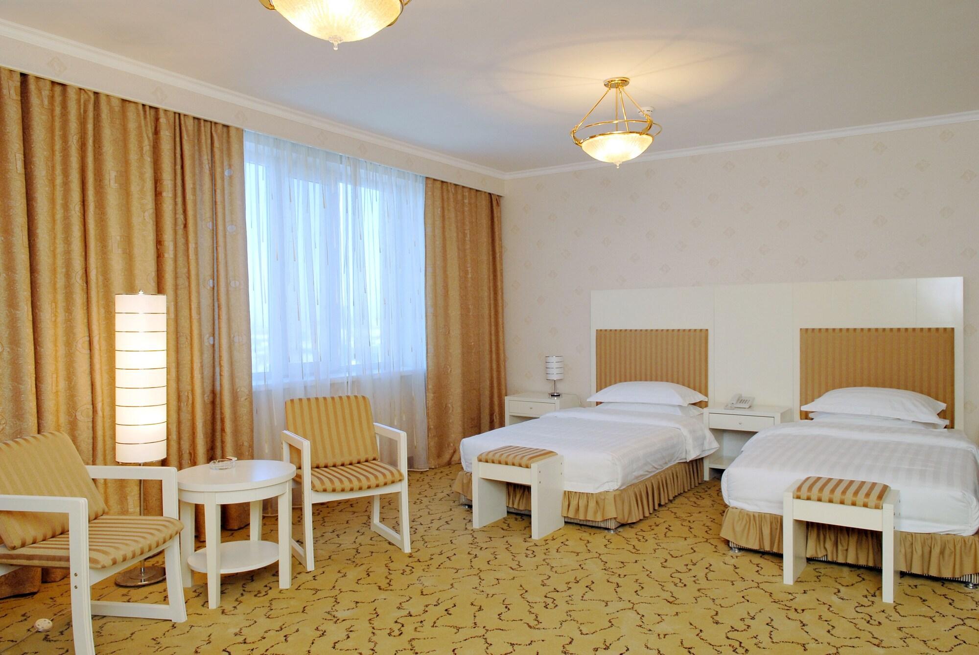 Hotel G Empire à Astana Extérieur photo