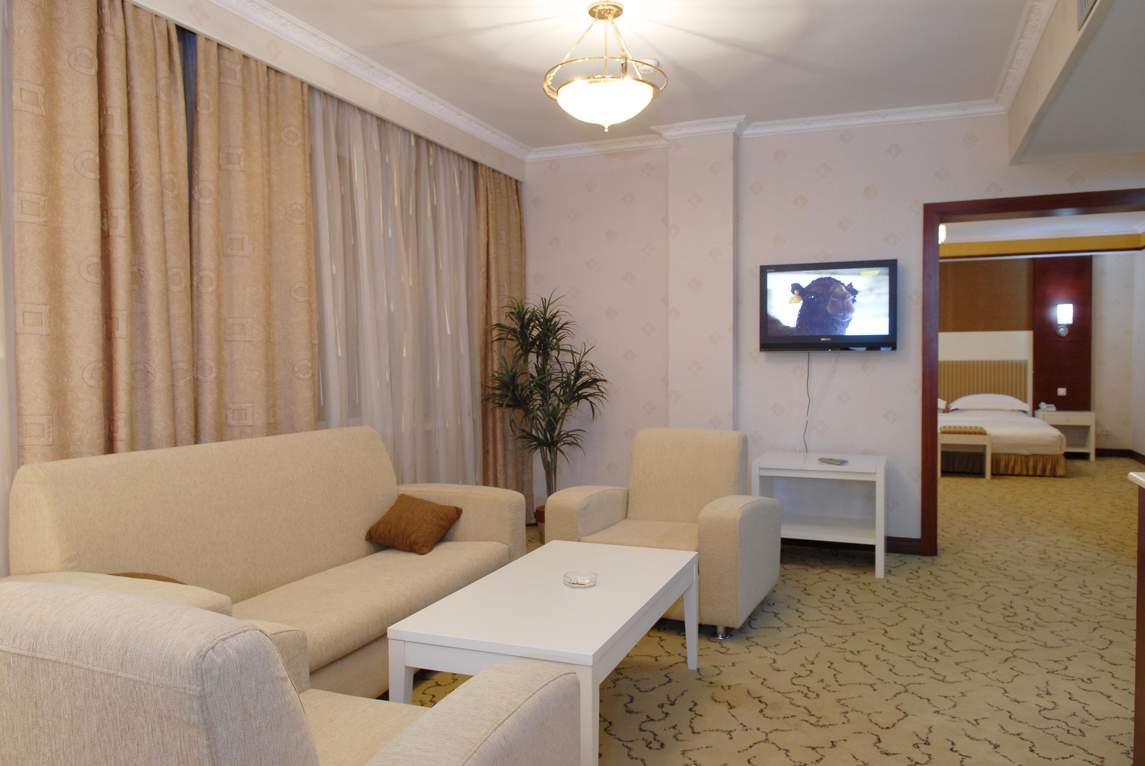 Hotel G Empire à Astana Extérieur photo