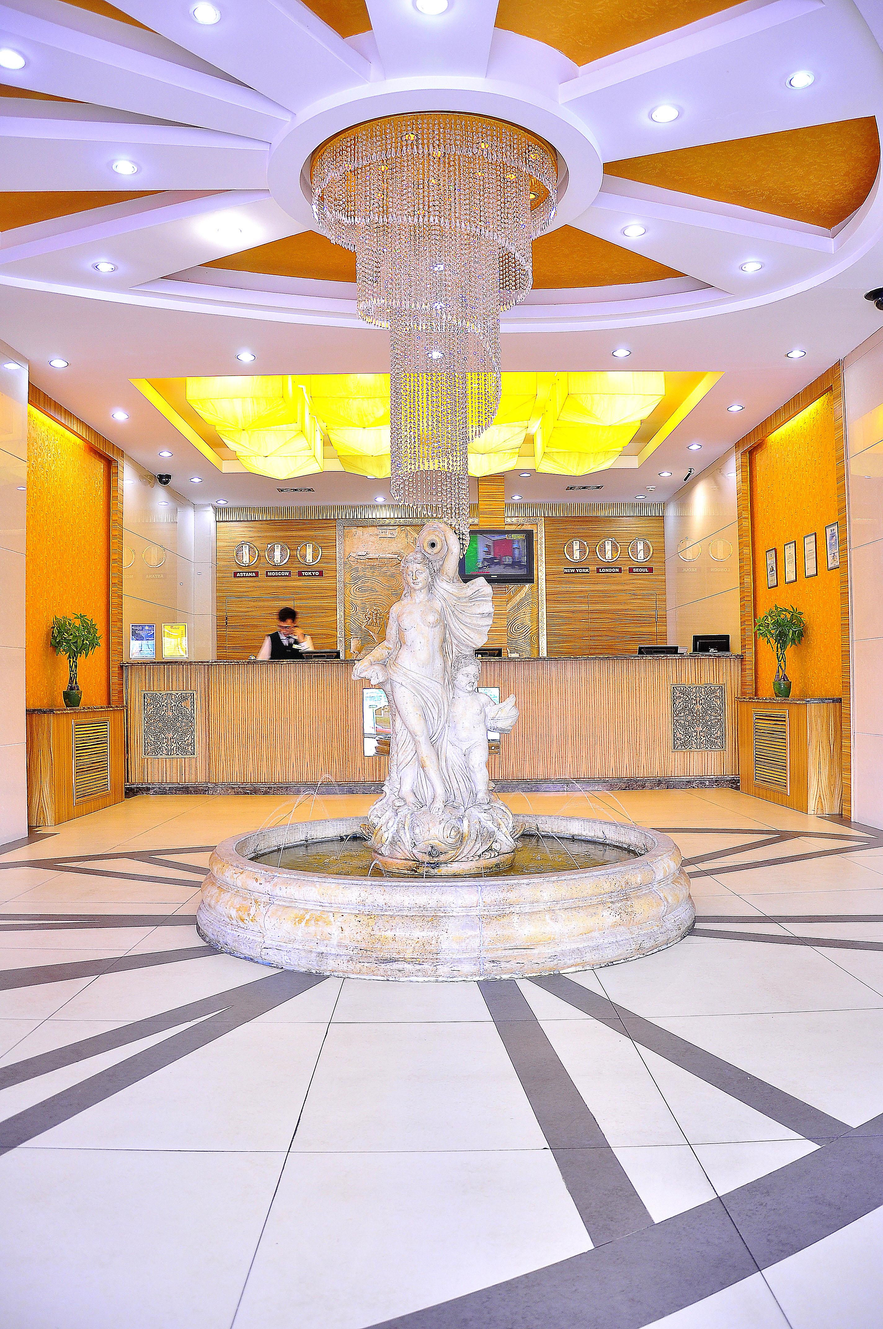 Hotel G Empire à Astana Extérieur photo